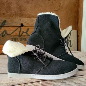 Maurices bootie tennis shoe